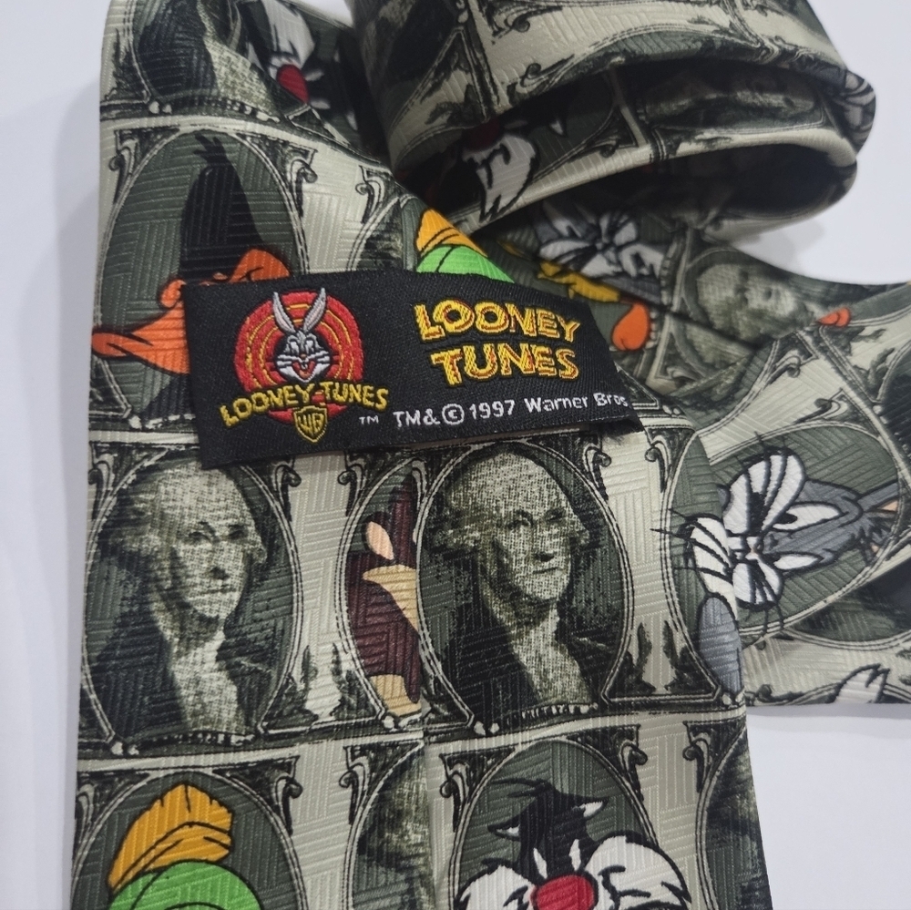 1997 Looney Tunes Character Print Tie - Picture 3 of 6
